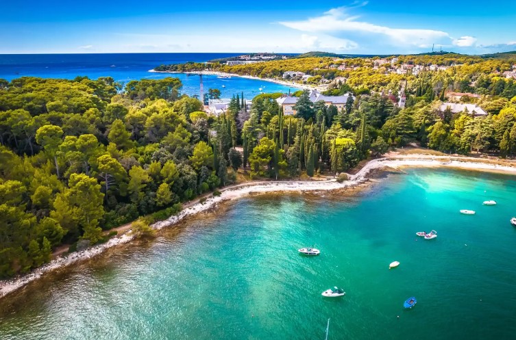 Experience the beauty of the Adriatic coast in Croatia