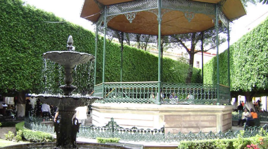 Jardin de la Union: Guanajuato's Charming Gathering Place