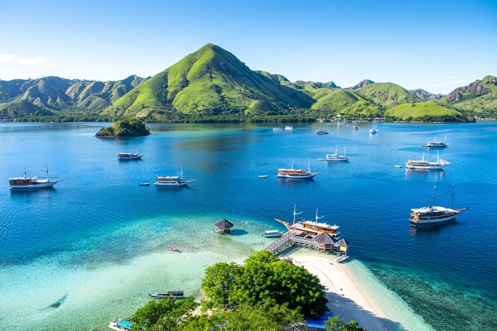 Labuan Bajo and Surroundings