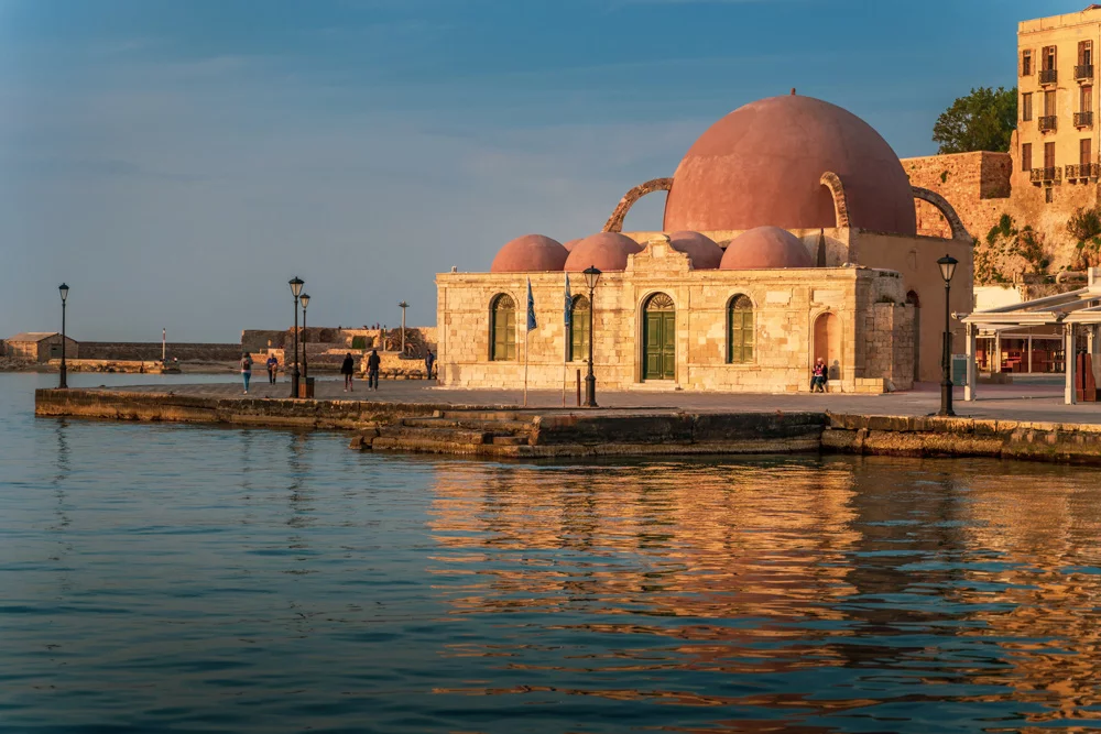 Visiting the Venetian Harbour in Chania